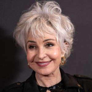 Annie Potts